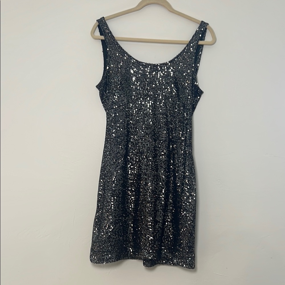 Jennifer Lopez Women’s Black Sequin Dress 6 - Picture 3 of 15